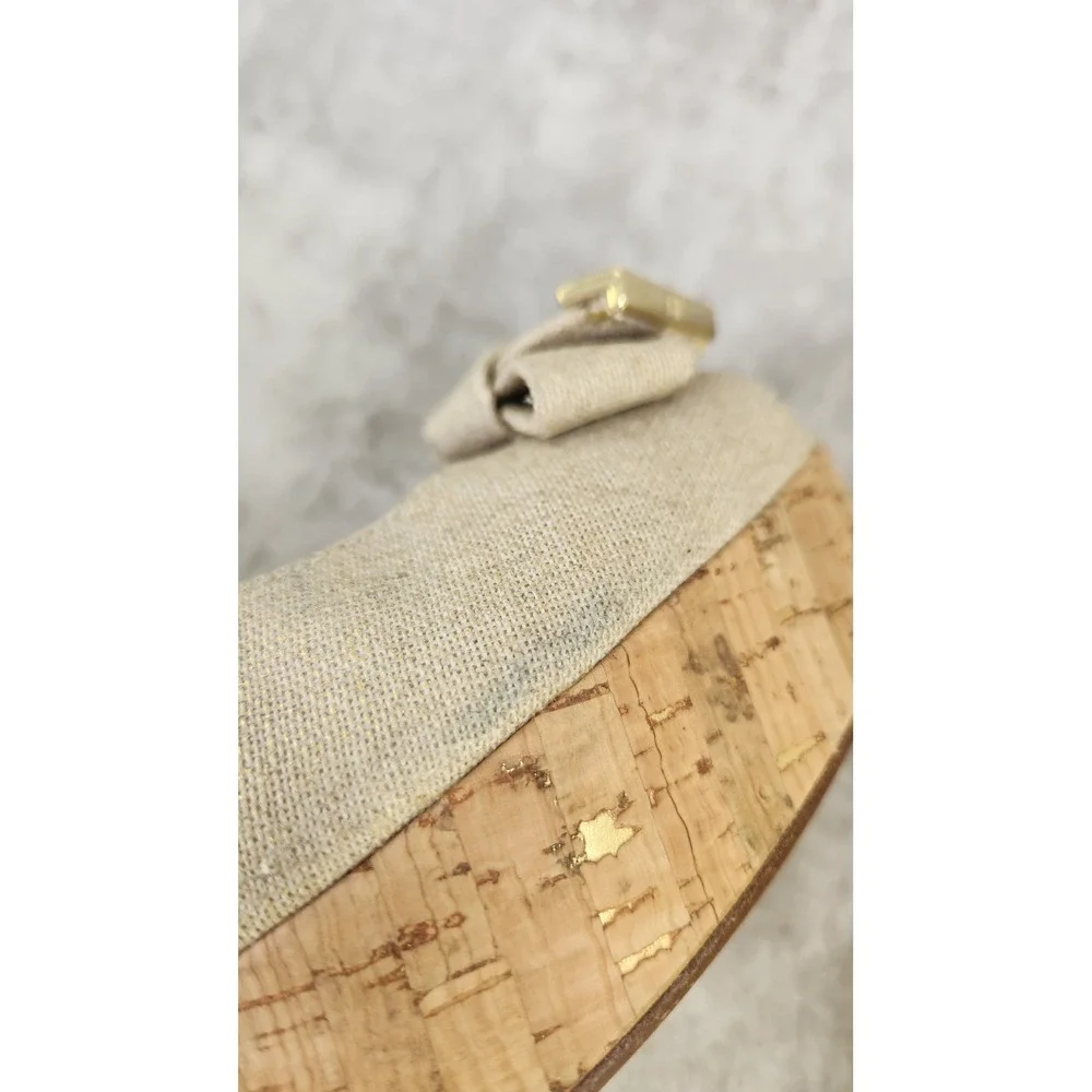 Stuart Weitzman Wedge Sandal Womens 9M Gold Linen Cork Peep Toe Bow Quiet Luxury - Picture 11 of 12
